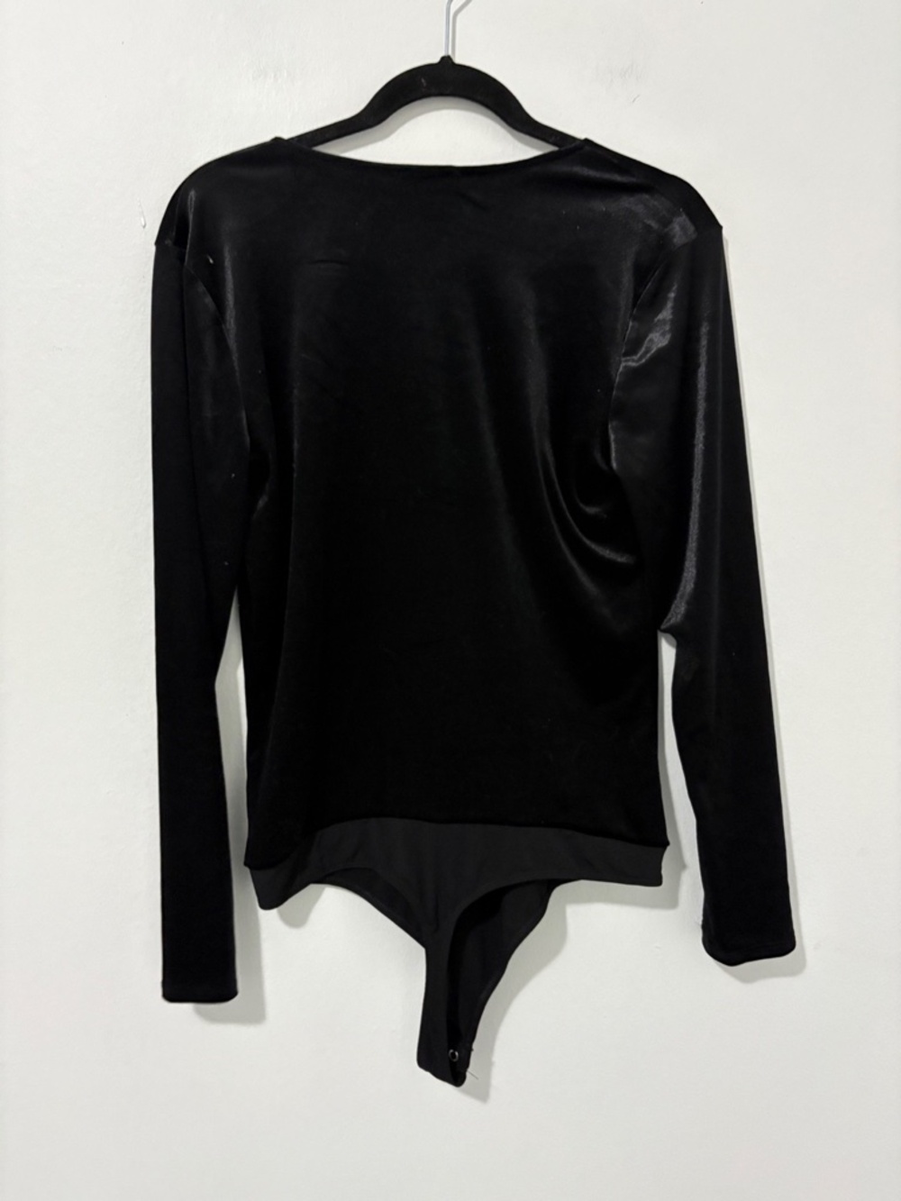 Express Black Velvet Long Sleeve Bodysuit V-neck Women's Size Large Minimalist - Picture 6 of 6
